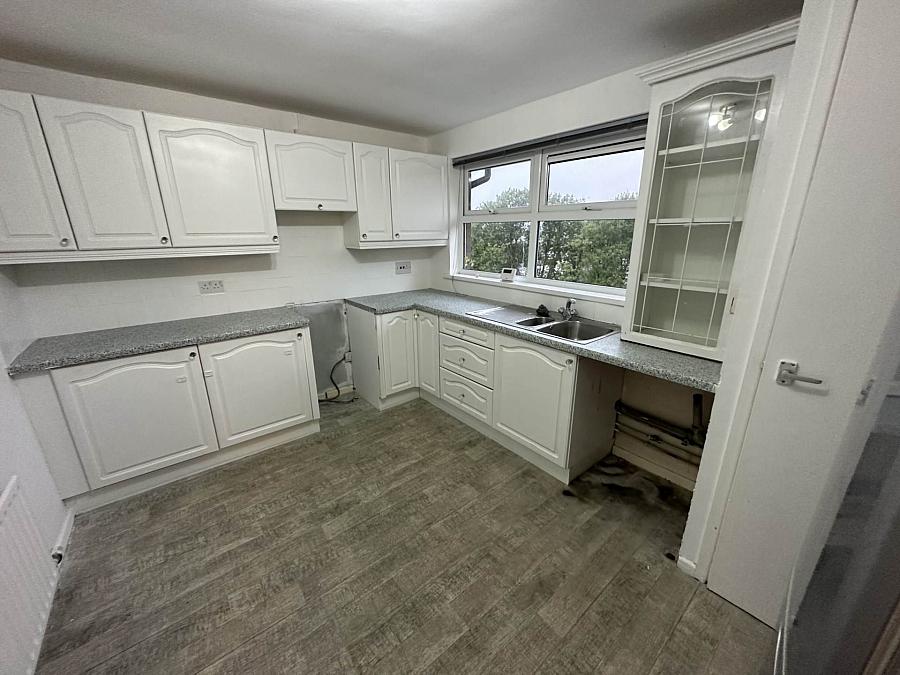126 Ligoneil Road