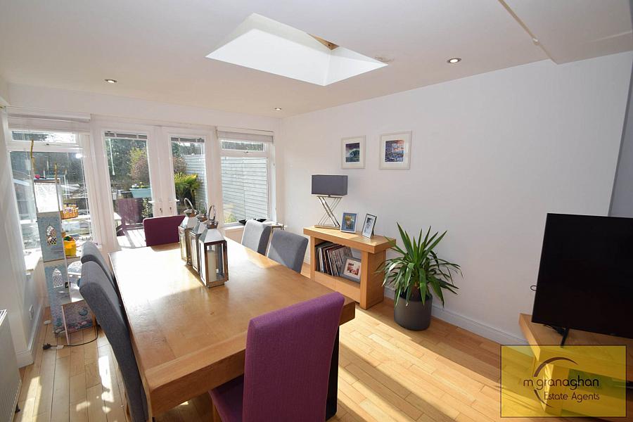 22 Sarajac Crescent 22 Sarajac Crescent