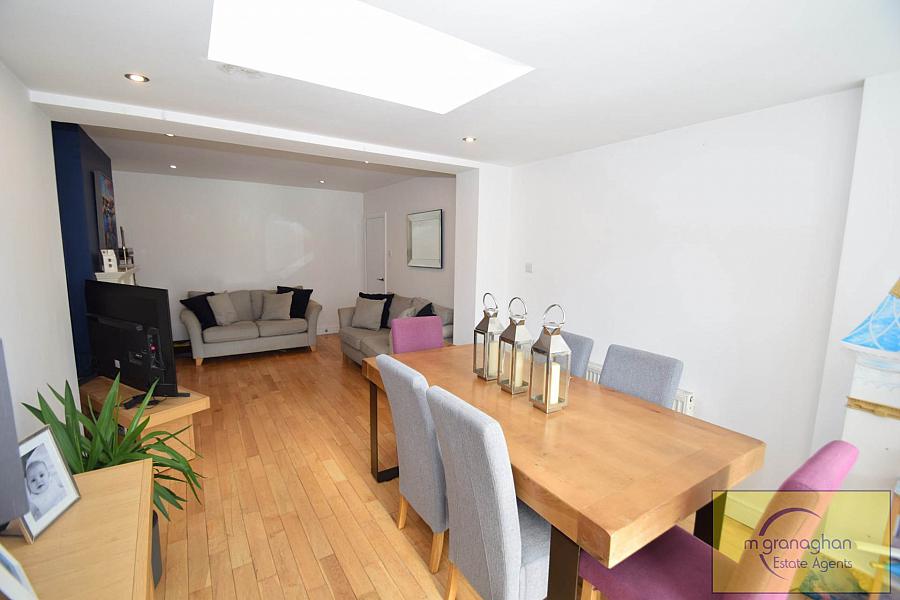 22 Sarajac Crescent 22 Sarajac Crescent