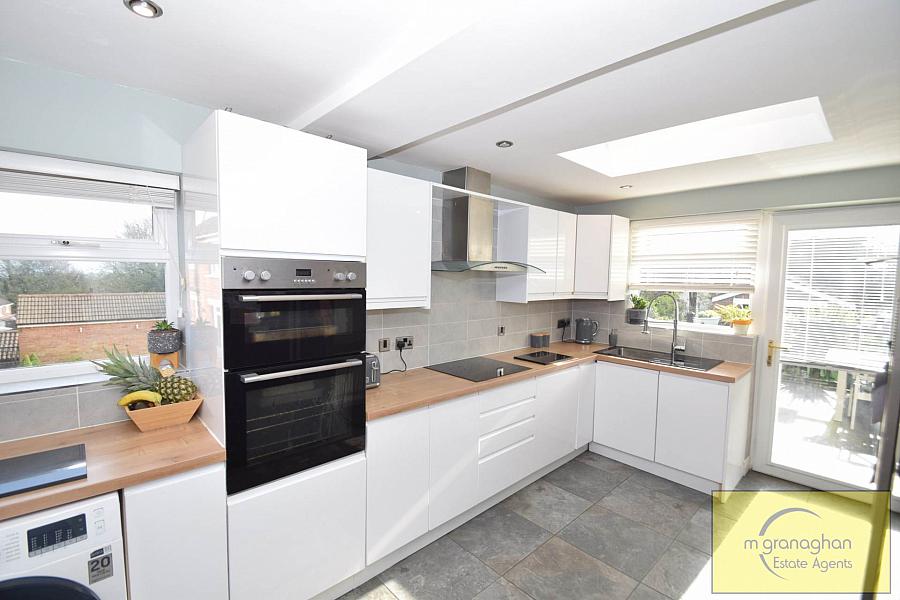 22 Sarajac Crescent 22 Sarajac Crescent