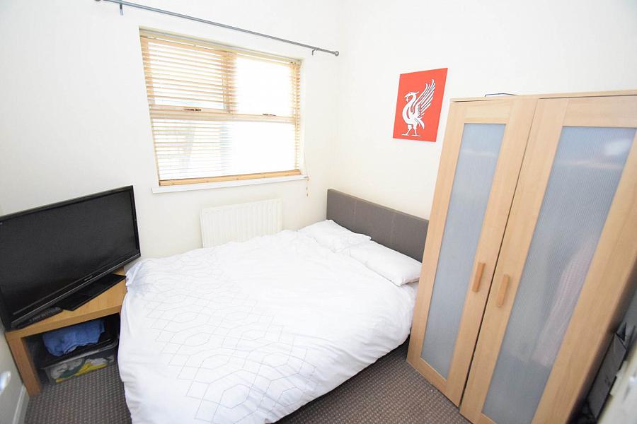 Apt 3, 486 Antrim Road Apt 3, 486 Antrim Road