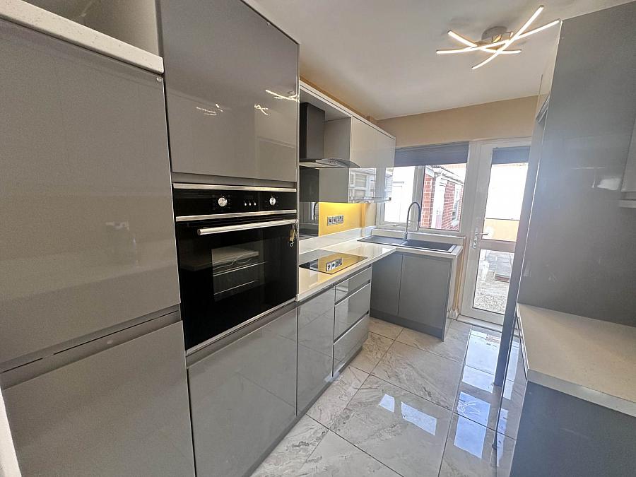 21 Brae Hill Park
