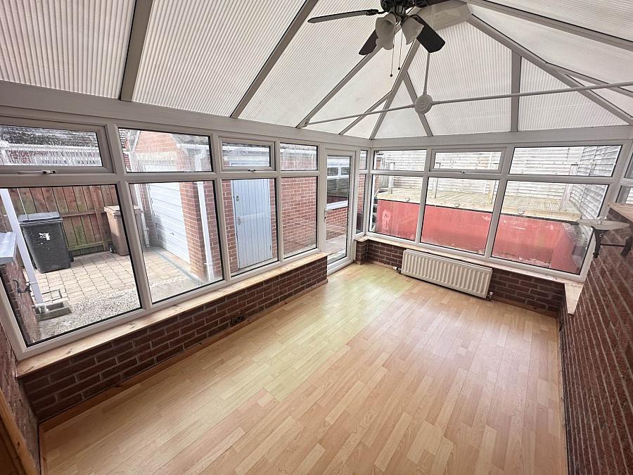 21 Brae Hill Park