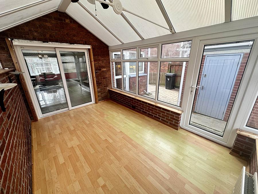 21 Brae Hill Park