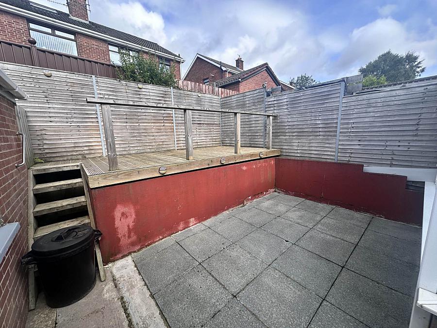 21 Brae Hill Park