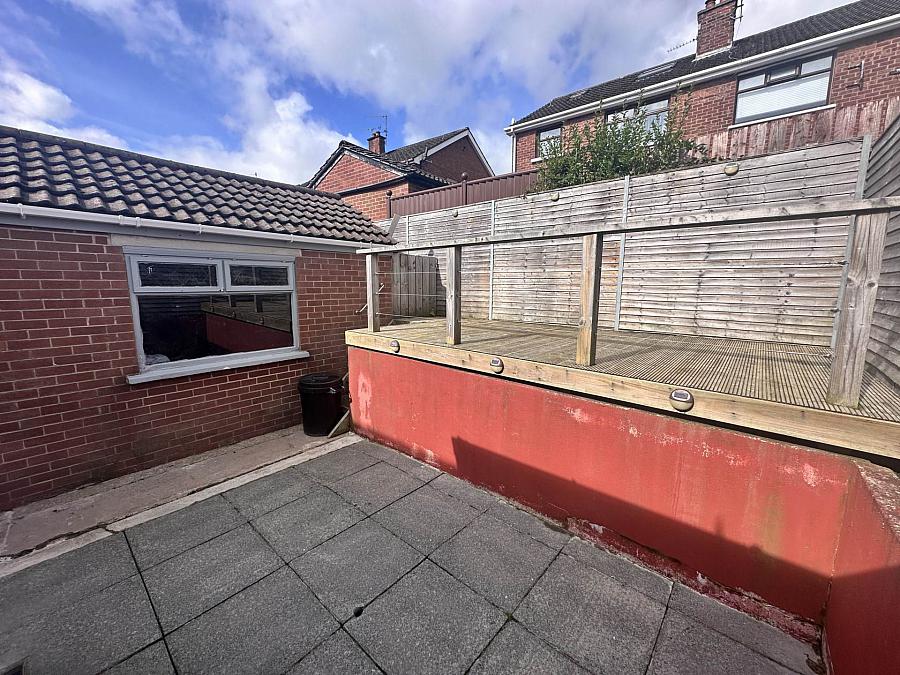 21 Brae Hill Park