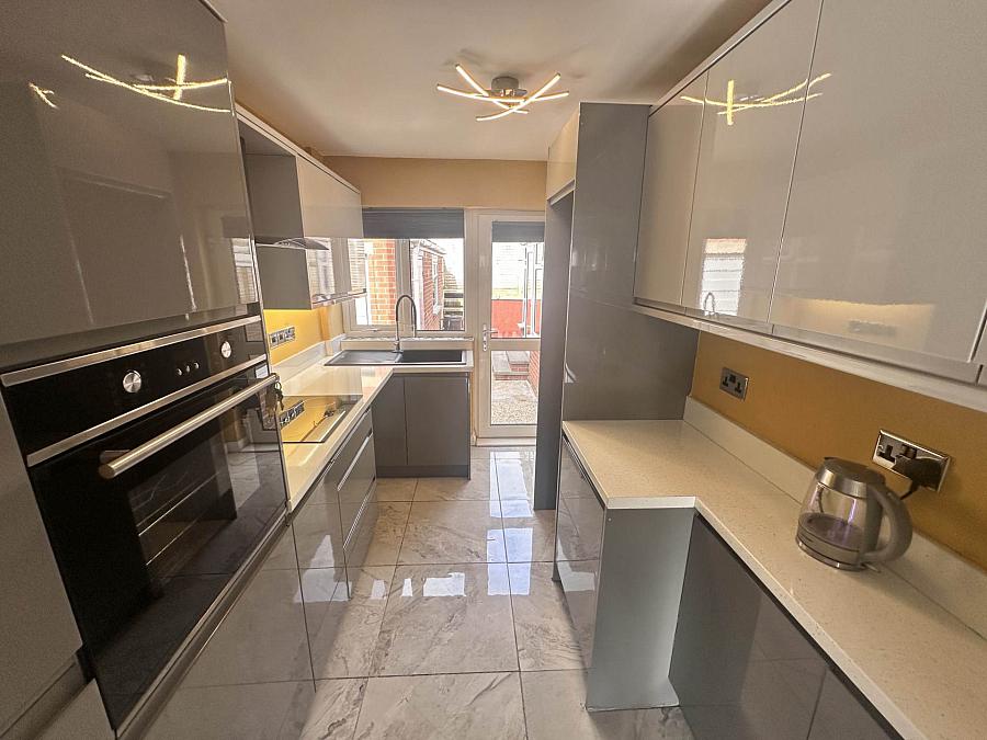 21 Brae Hill Park
