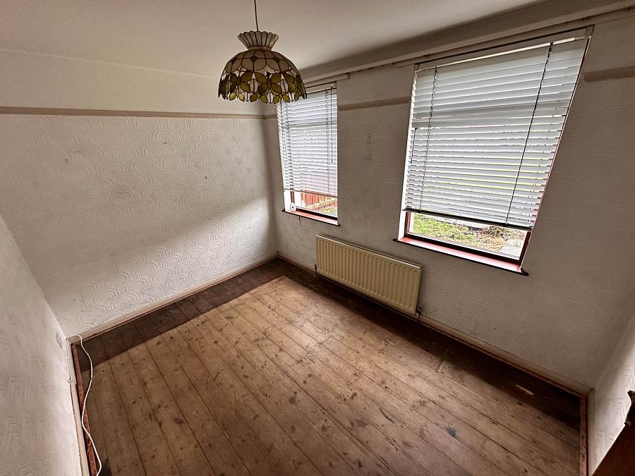 25 Cliftondene Crescent