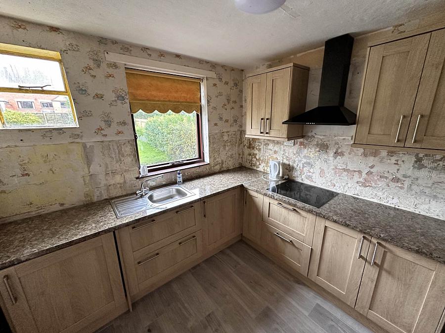 25 Cliftondene Crescent