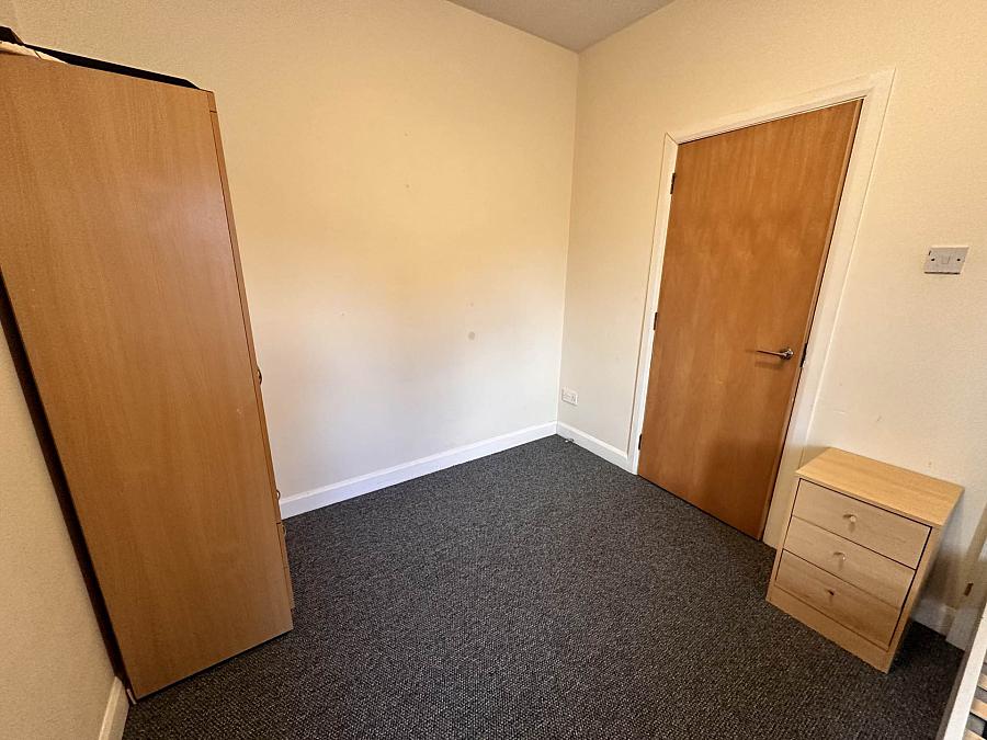 Apt 2, 6 Glandore Avenue