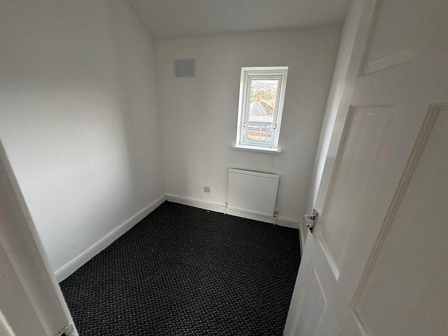 33 Donaldson Crescent