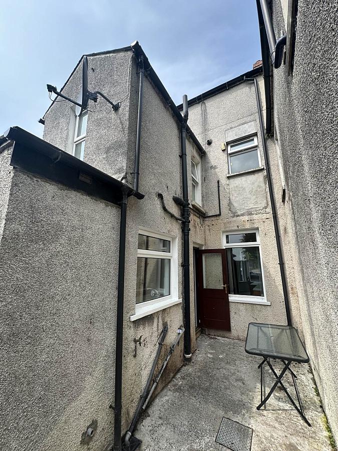 199 Alexandra Park Avenue