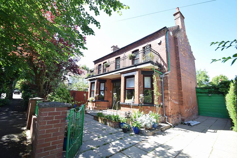 20 Knutsford Drive
