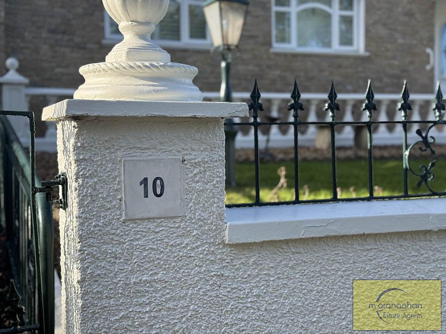 10 Glengoland Park