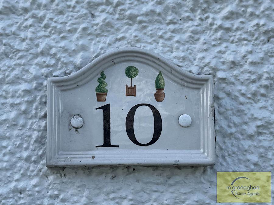 10 Glengoland Park