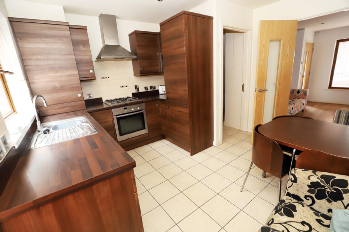 SHORT TERM RENTAL, 8 Hyndford Street