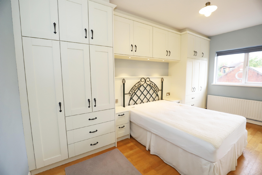 Riverside Apartment, 3 Stranmillis Reach