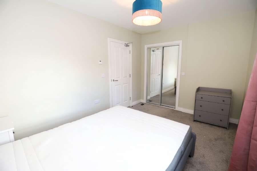 Apartment 98 The Rose Garden