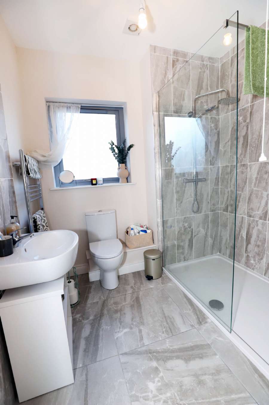 Apartment 98 The Rose Garden