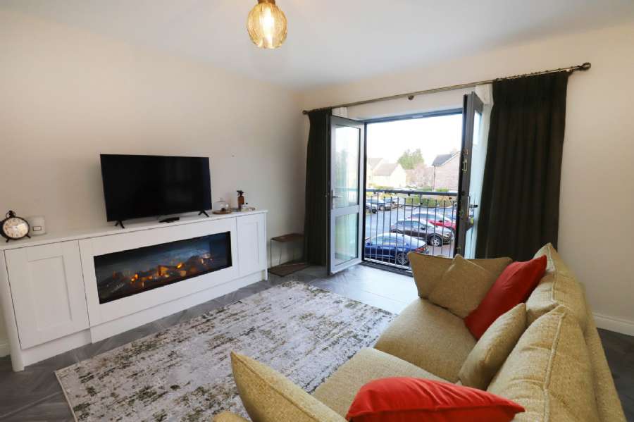 Apartment 98 The Rose Garden