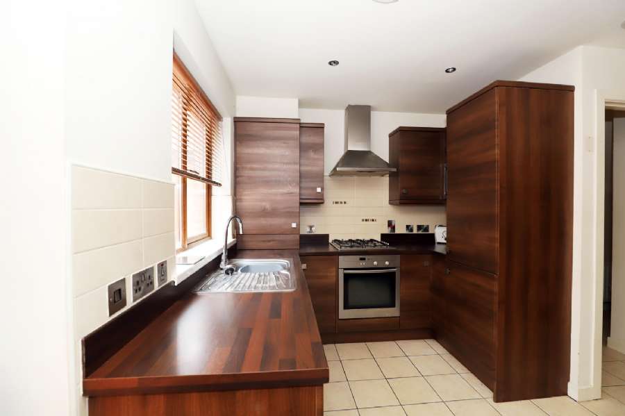 8 Hyndford Street