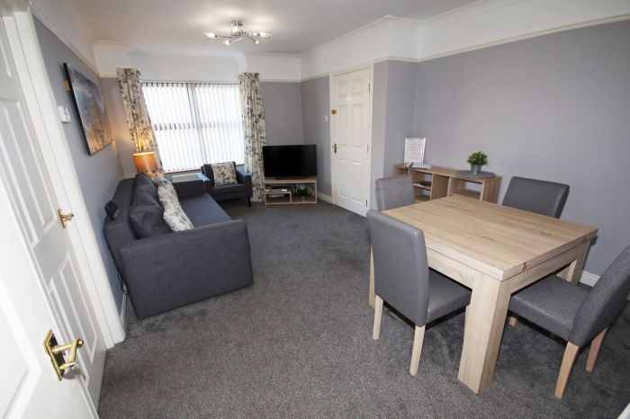 SHORT TERM RENTAL, 1 Hamel Mews