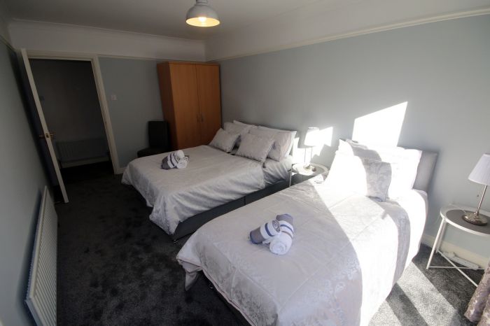 SHORT TERM RENTAL, 1 Hamel Mews