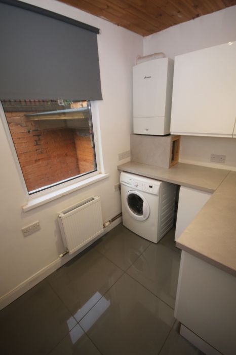 Beautifully Refurbished Contemporary Home, 7 Dunraven Avenue