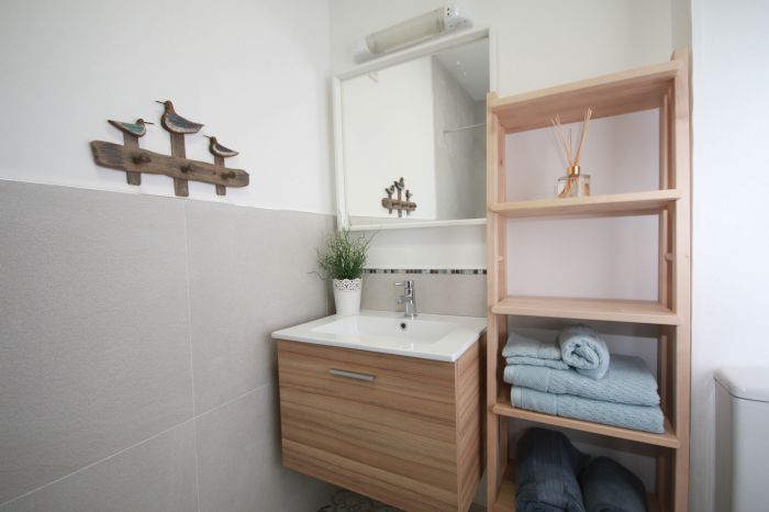 Beautifully Refurbished Apartment College Gate