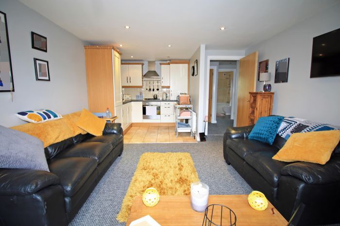 15 Scotts Gate, 79 Abetta Parade