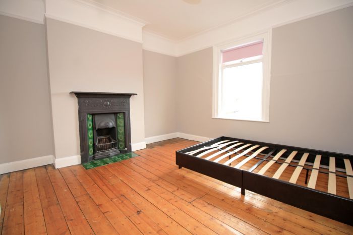 158 Ardenlee Avenue 158 Ardenlee Avenue