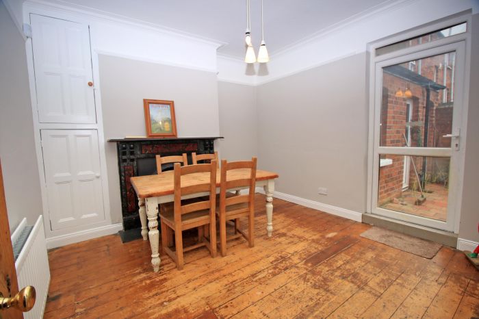 158 Ardenlee Avenue 158 Ardenlee Avenue