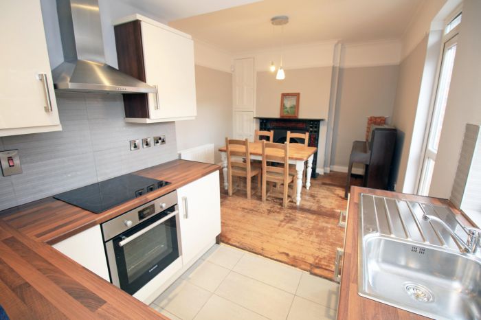 158 Ardenlee Avenue 158 Ardenlee Avenue