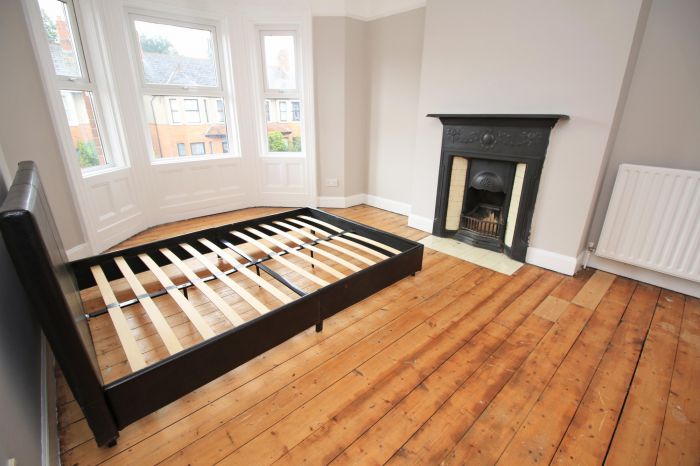 158 Ardenlee Avenue 158 Ardenlee Avenue