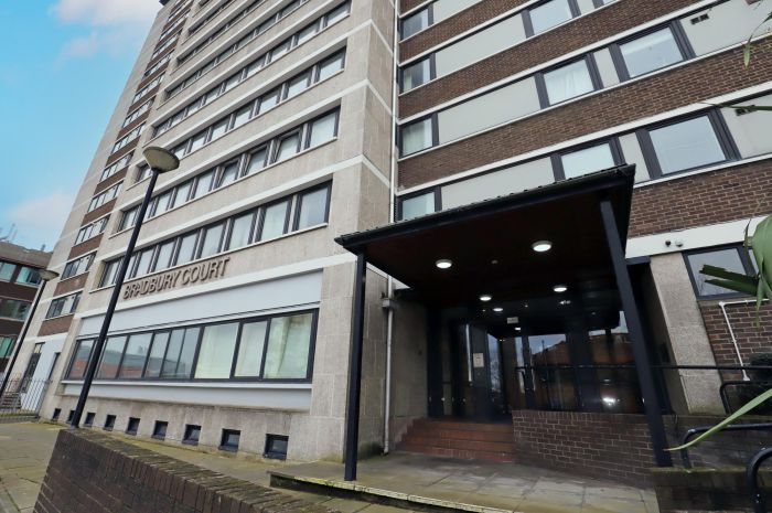 305 Bradbury Court, Lisburn Road, Belfast, BT9 7JL