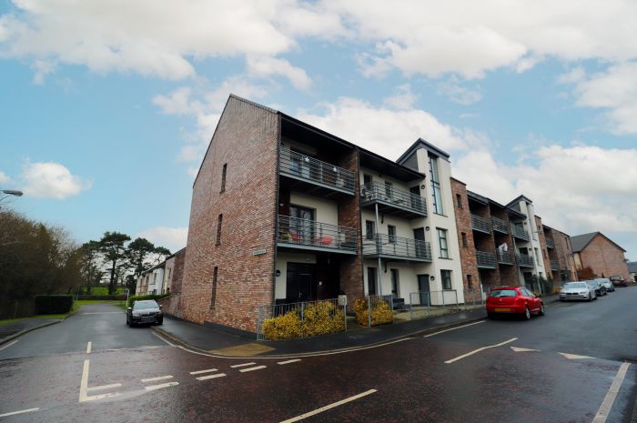 Penthouse Apartment, 25 Woodburn Green