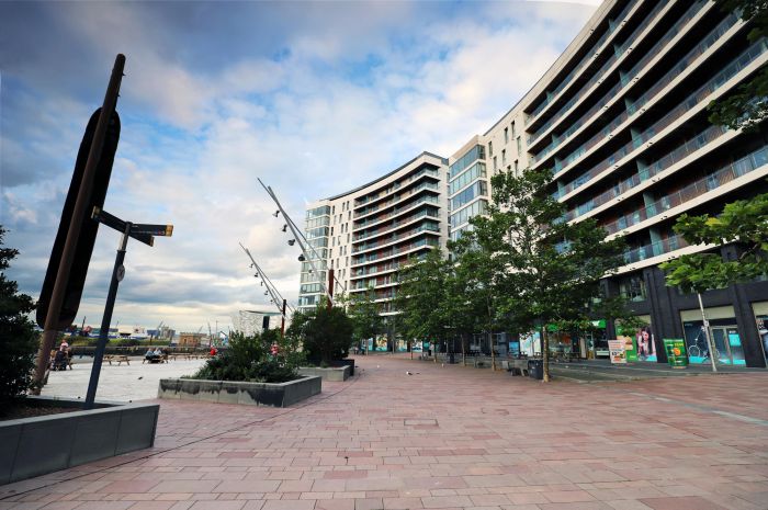 Titanic - Marina View, 10 The Arc Building