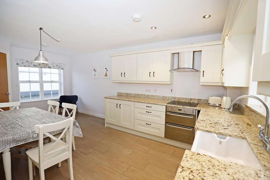 Short Term Rental  Meeting Street