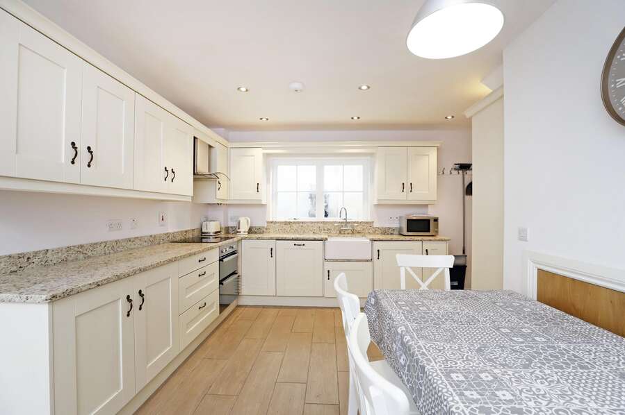 Short Term Rental  Meeting Street