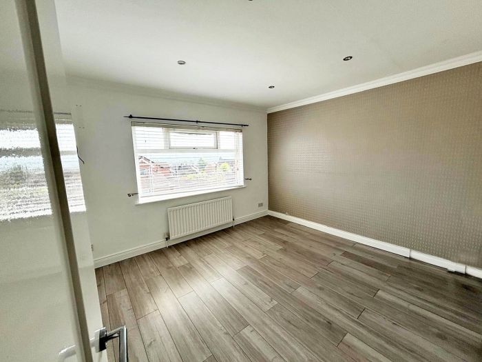 27 Gransha Park