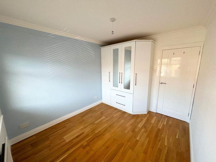 27 Gransha Park