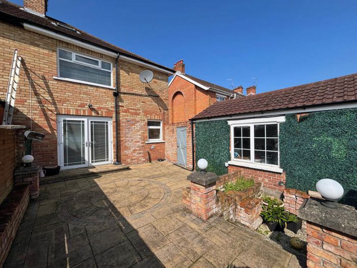 27 Gransha Park
