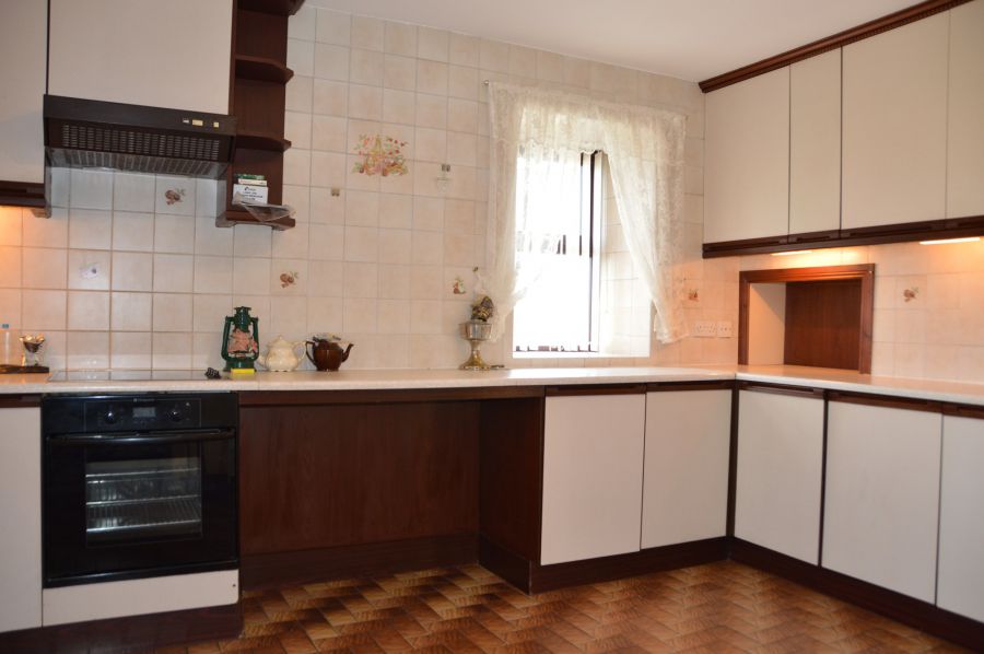 Hillsview, 5 Loughdoo Road