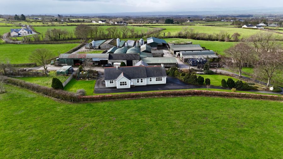 Beechwood Farm , 60 Burnquarter Road