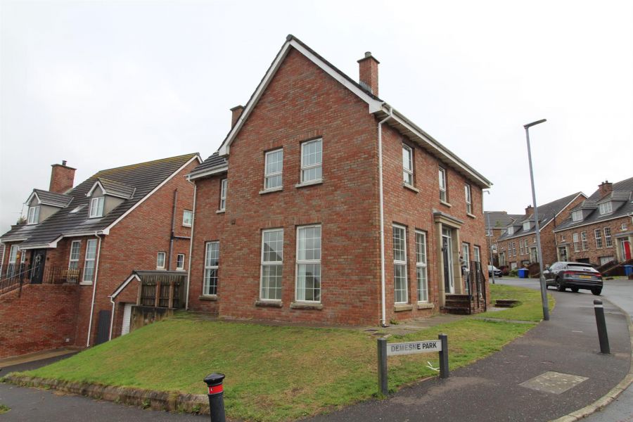 4 Demesne Crescent