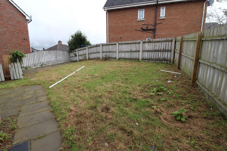 4 Demesne Crescent