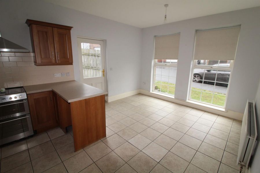 4 Demesne Crescent