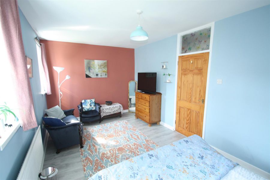 15 Killard Square