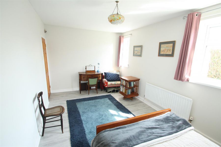 15 Killard Square