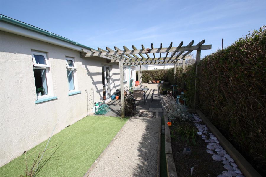 15 Killard Square